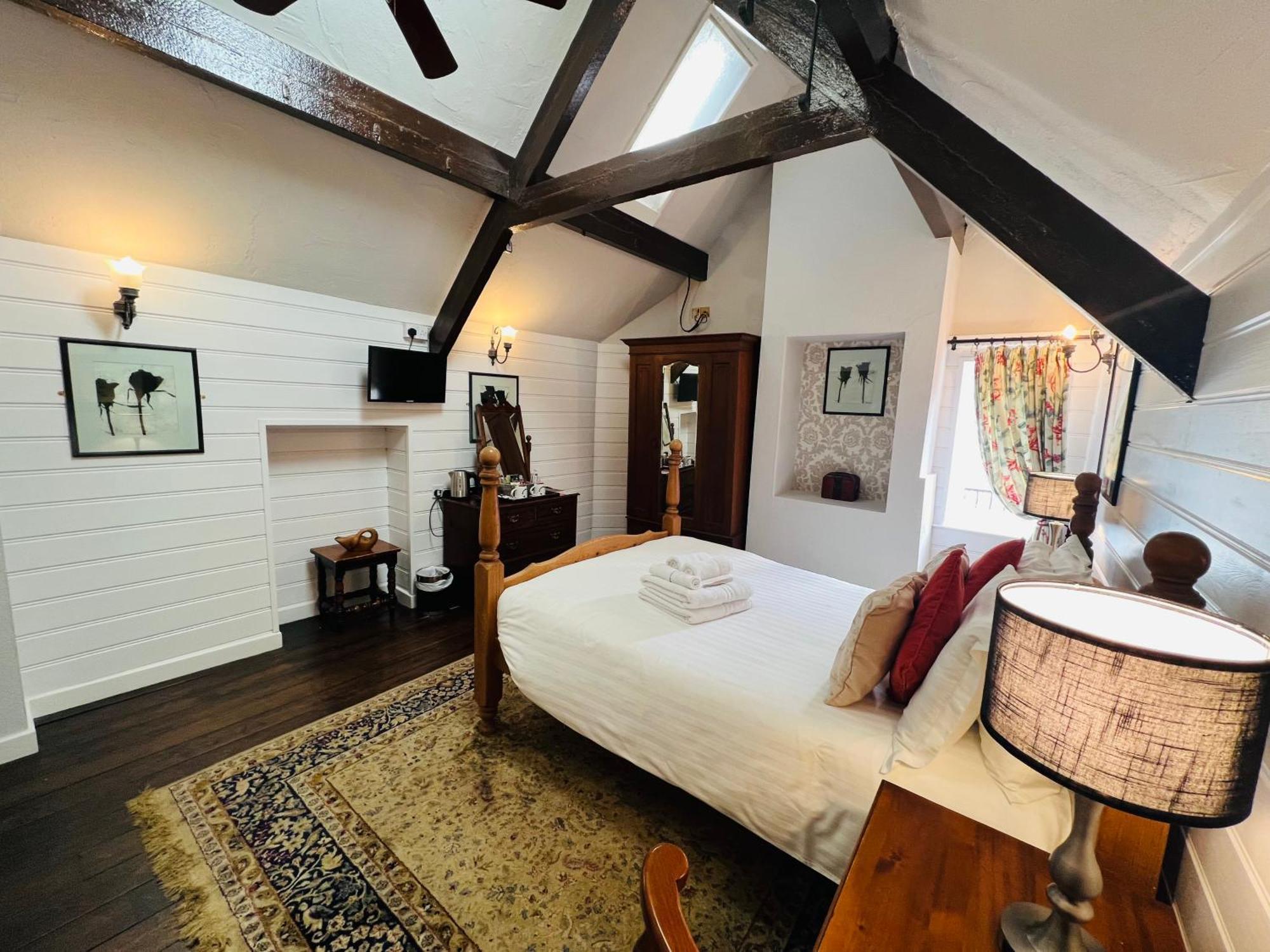 Peak Hotel Castleton Каслтон Экстерьер фото