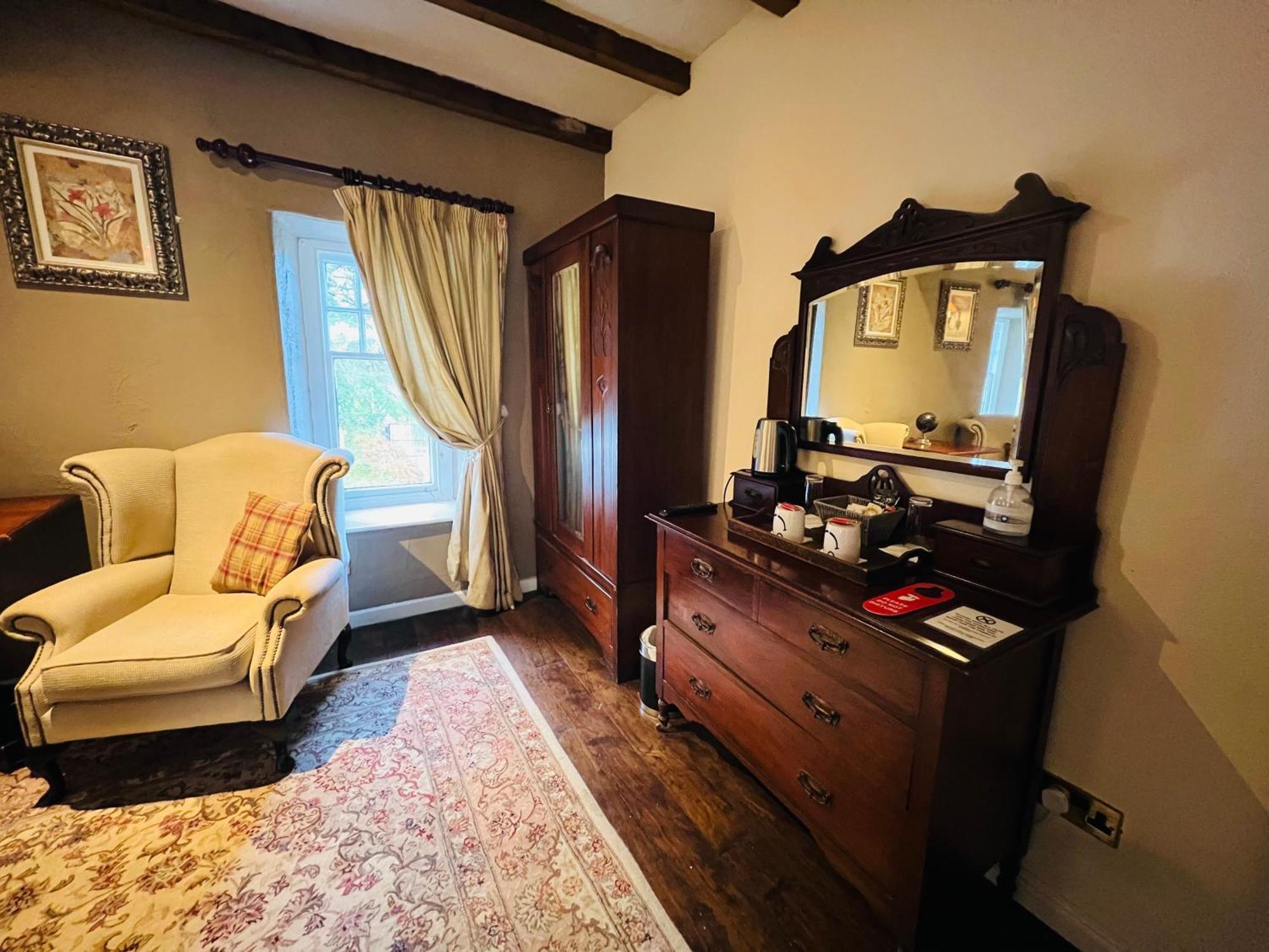 Peak Hotel Castleton Каслтон Экстерьер фото