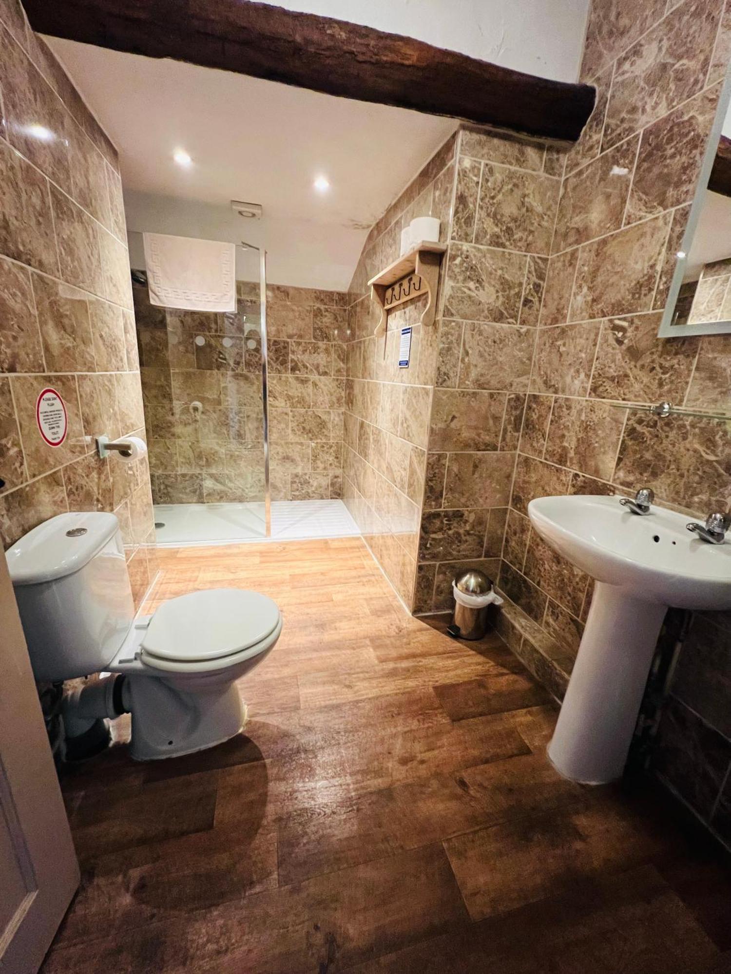 Peak Hotel Castleton Каслтон Экстерьер фото